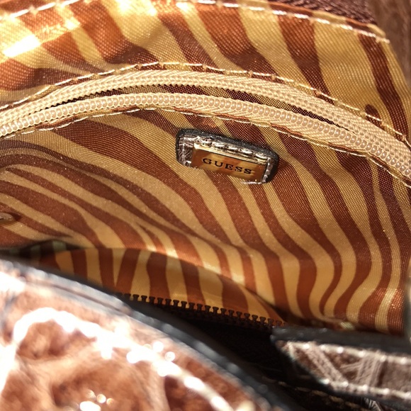 Guess MINI purse - Picture 4 of 4